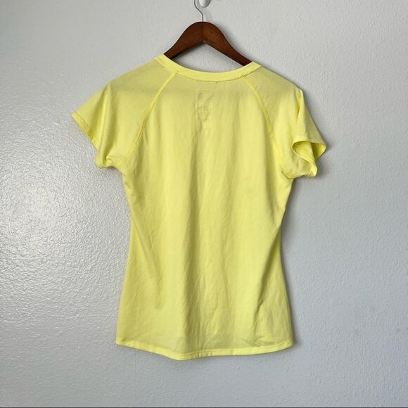 The North Fave Yellow Short Sleeve Logo Shirt Size M - Picture 3 of 5